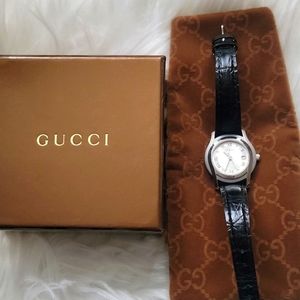 GUCCI watch